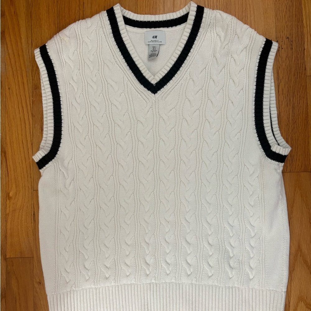 H&M Sweater Vest